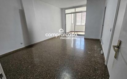 Exterior view of Flat for sale in  Barcelona Capital  with Terrace and Balcony