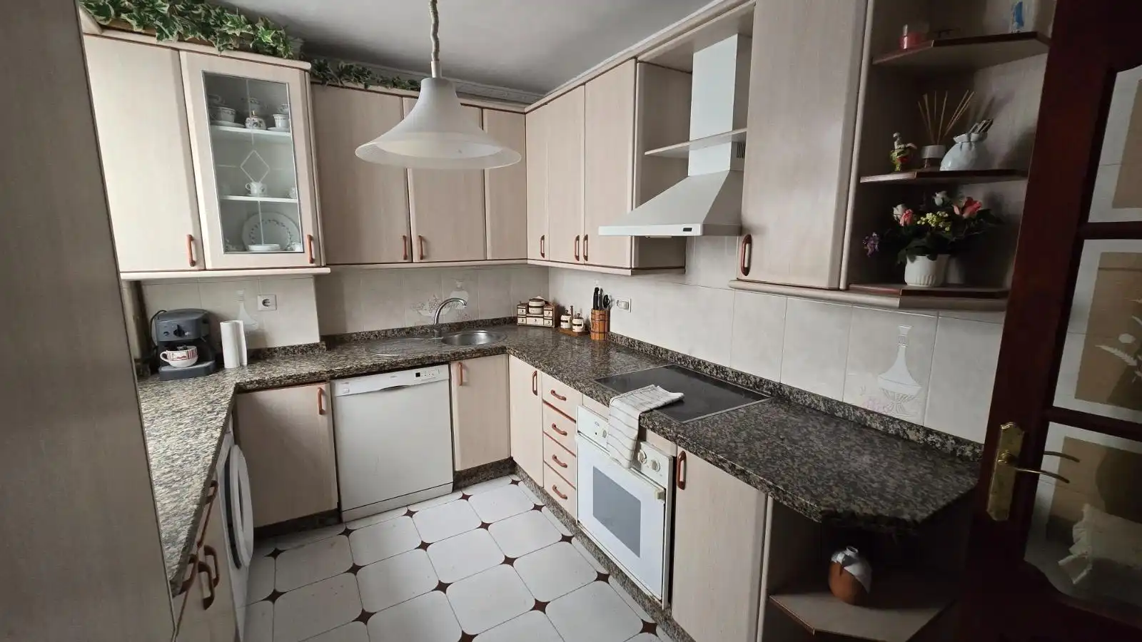 Kitchen of Apartments for sale in Marbella  with Air Conditioner, Terrace and Furnished