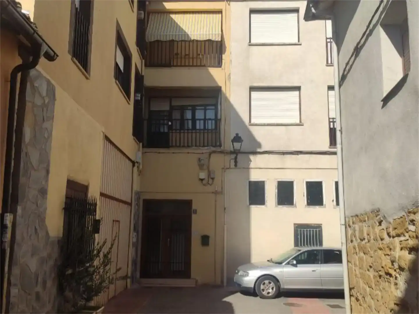 Vista exterior de Pis en venda en Cihuri amb Balcó