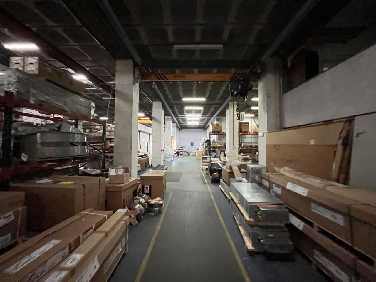 Nau industrial en venda a Carrer de la Botànica, Granvia LH