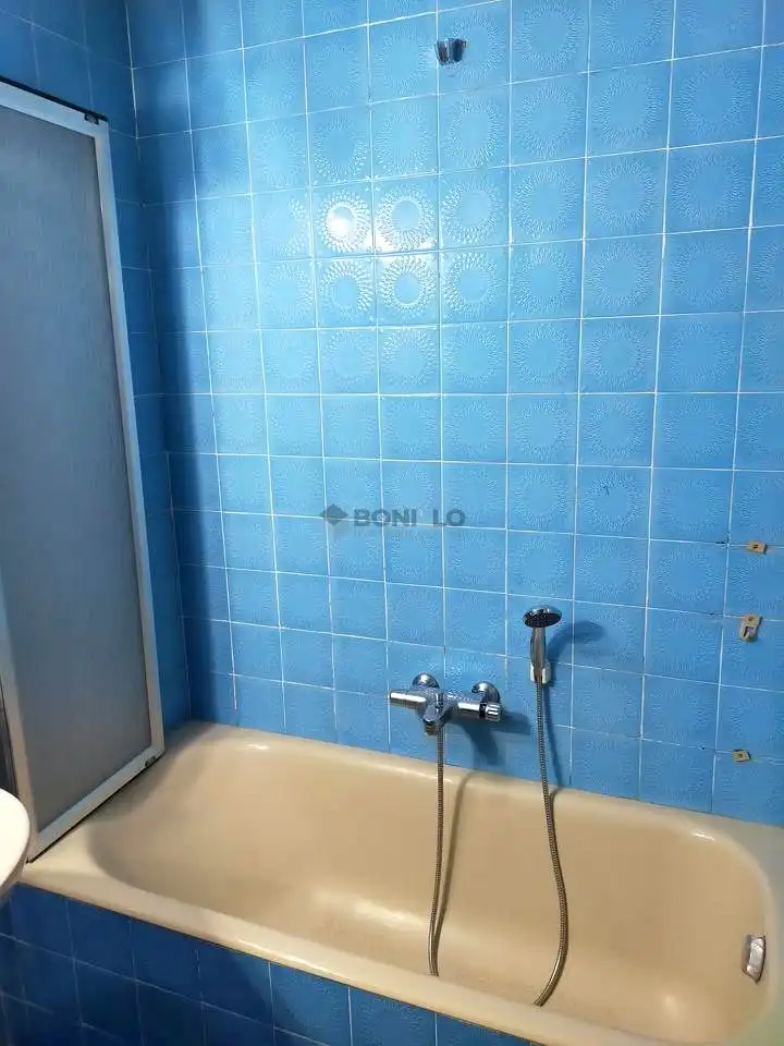 Badezimmer von Wohnung zur Miete in Teruel mit Heizung, Terrasse und Abstellraum