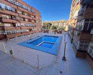 Piscina de Apartament en venda en Torrevieja amb Aire condicionat, Terrassa i Balcó