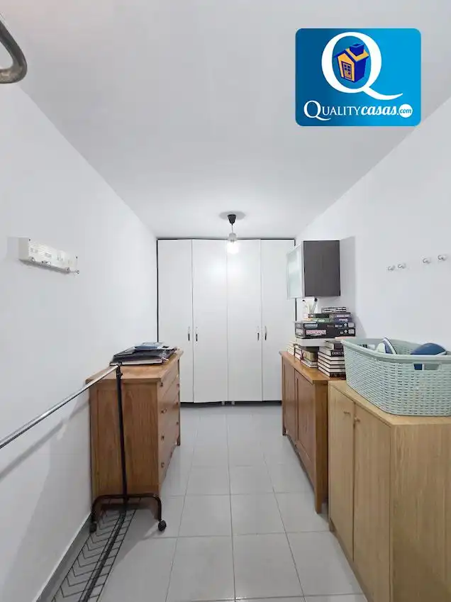 Dormitori de Casa o xalet en venda en Alicante / Alacant amb Aire condicionat, Terrassa i Piscina comunitària