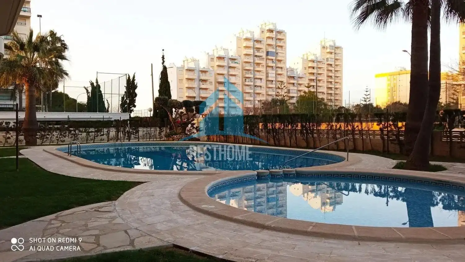 Apartamento con piscina en venta en Playa de Gandia