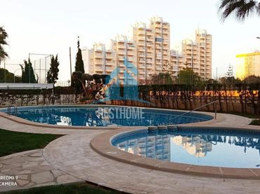 Apartment with pool for sale in Playa de Gandia