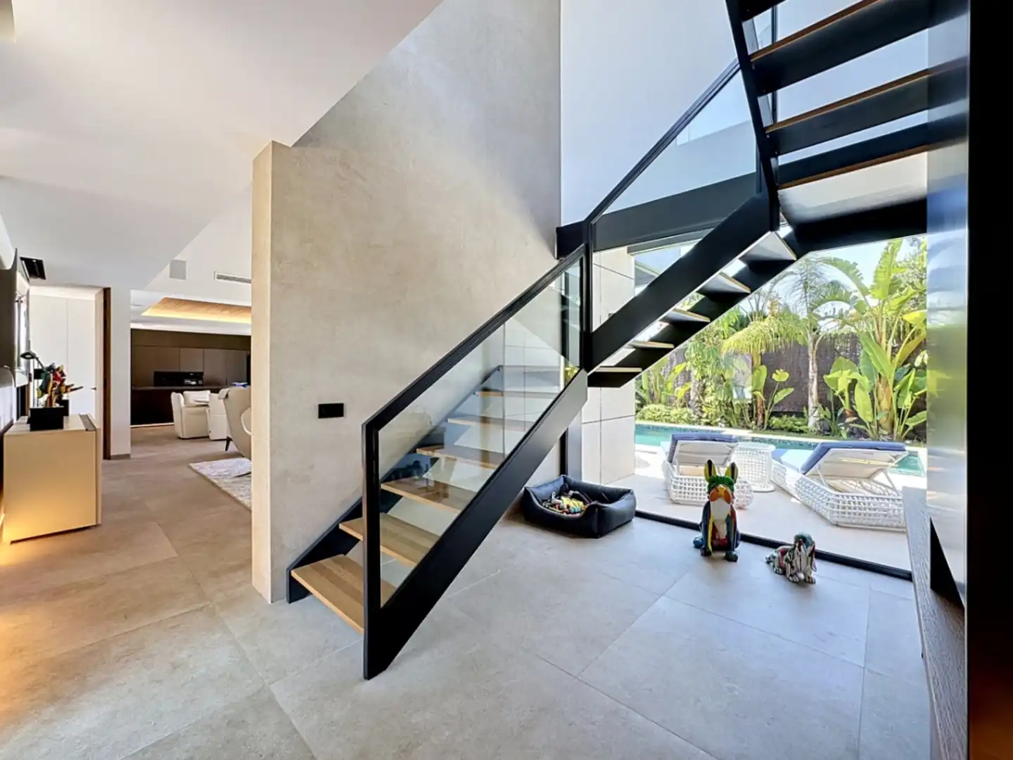 Chalet con piscina en venta en Marisol Park - Ortembach - Los Almendros, imagen 19