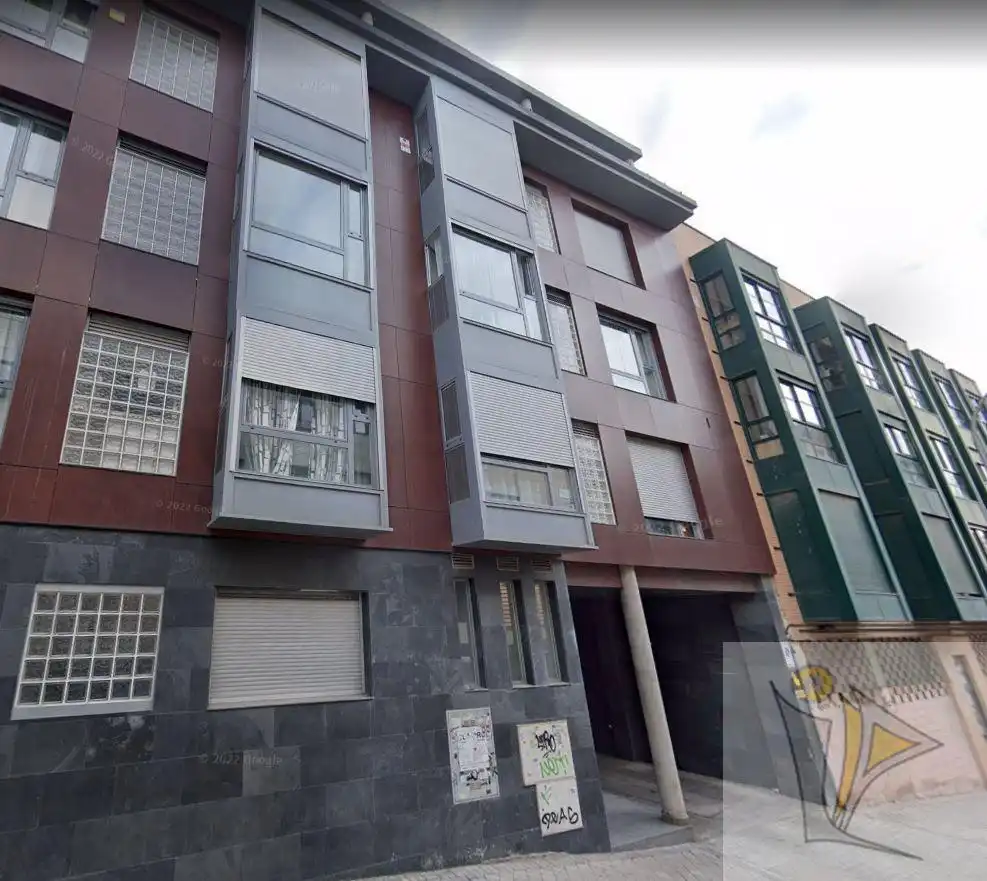 Individual en venda a CL LERIDA