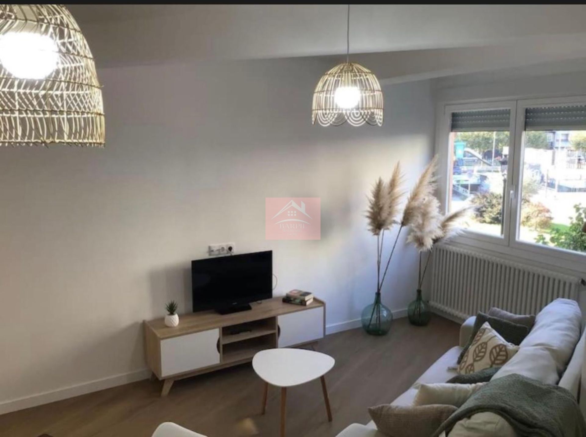 Wohnzimmer von Wohnung miete in Redondela mit Heizung, Parkett und Terrasse
