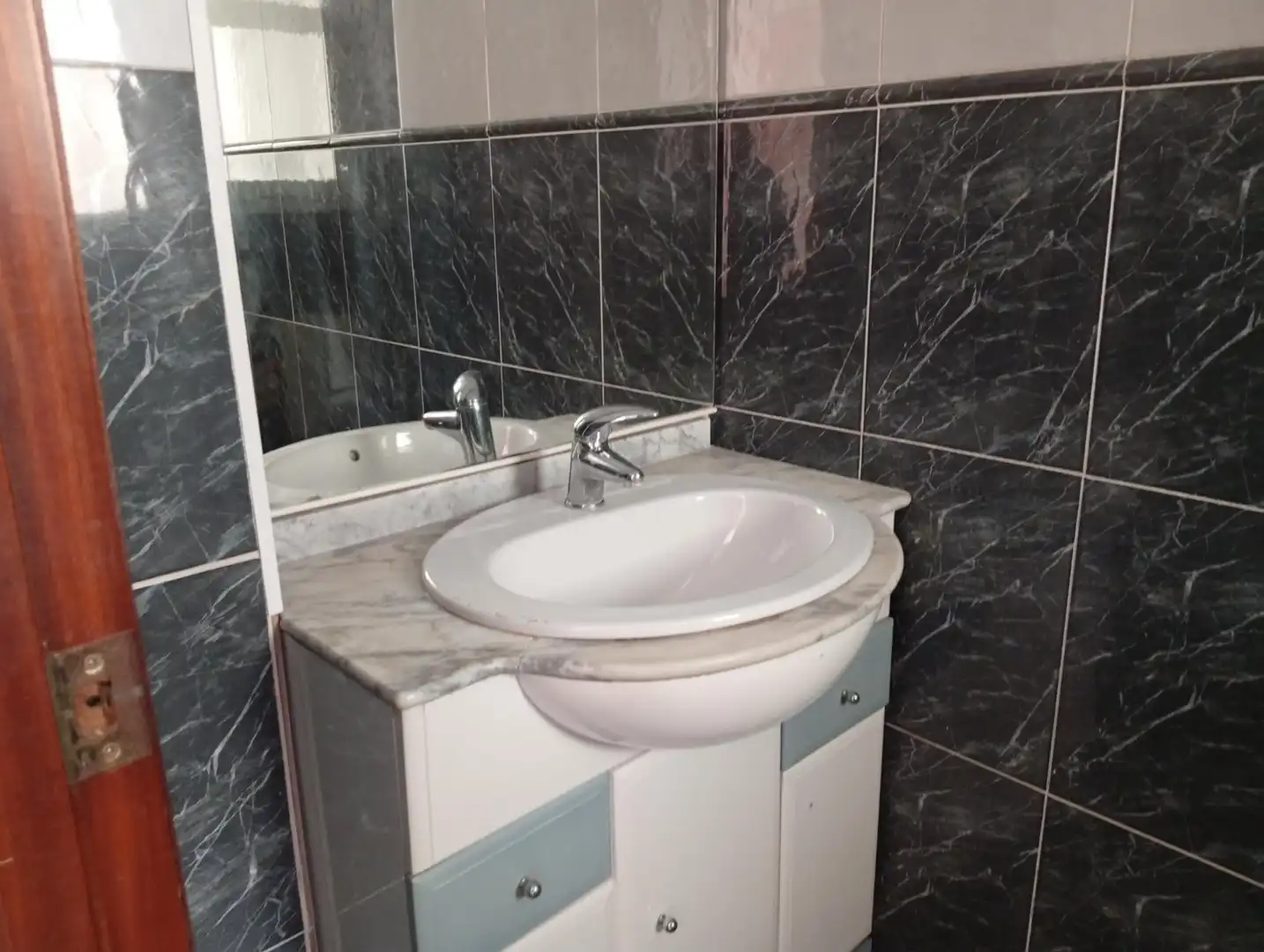 Baño de Piso en venta en Reus con Calefacción, Terraza y Balcón