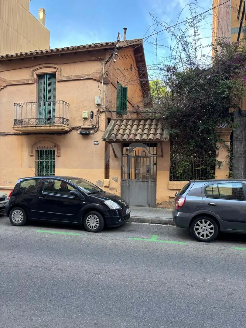 Außenansicht von Haus oder Chalet zum Verkauf in Barcelona