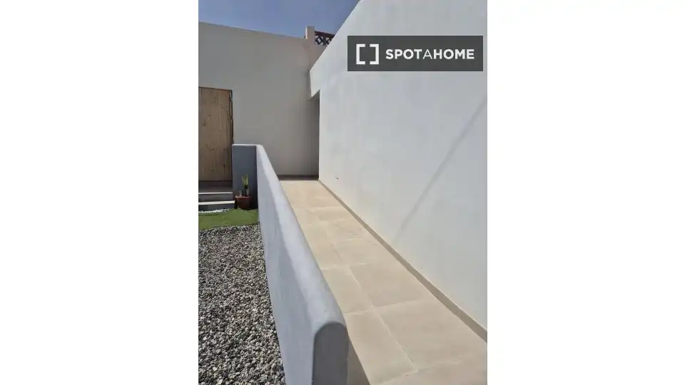 Außenansicht von Wohnung zur untervermieten in Arafo mit Klimaanlage, Terrasse und Möbliert