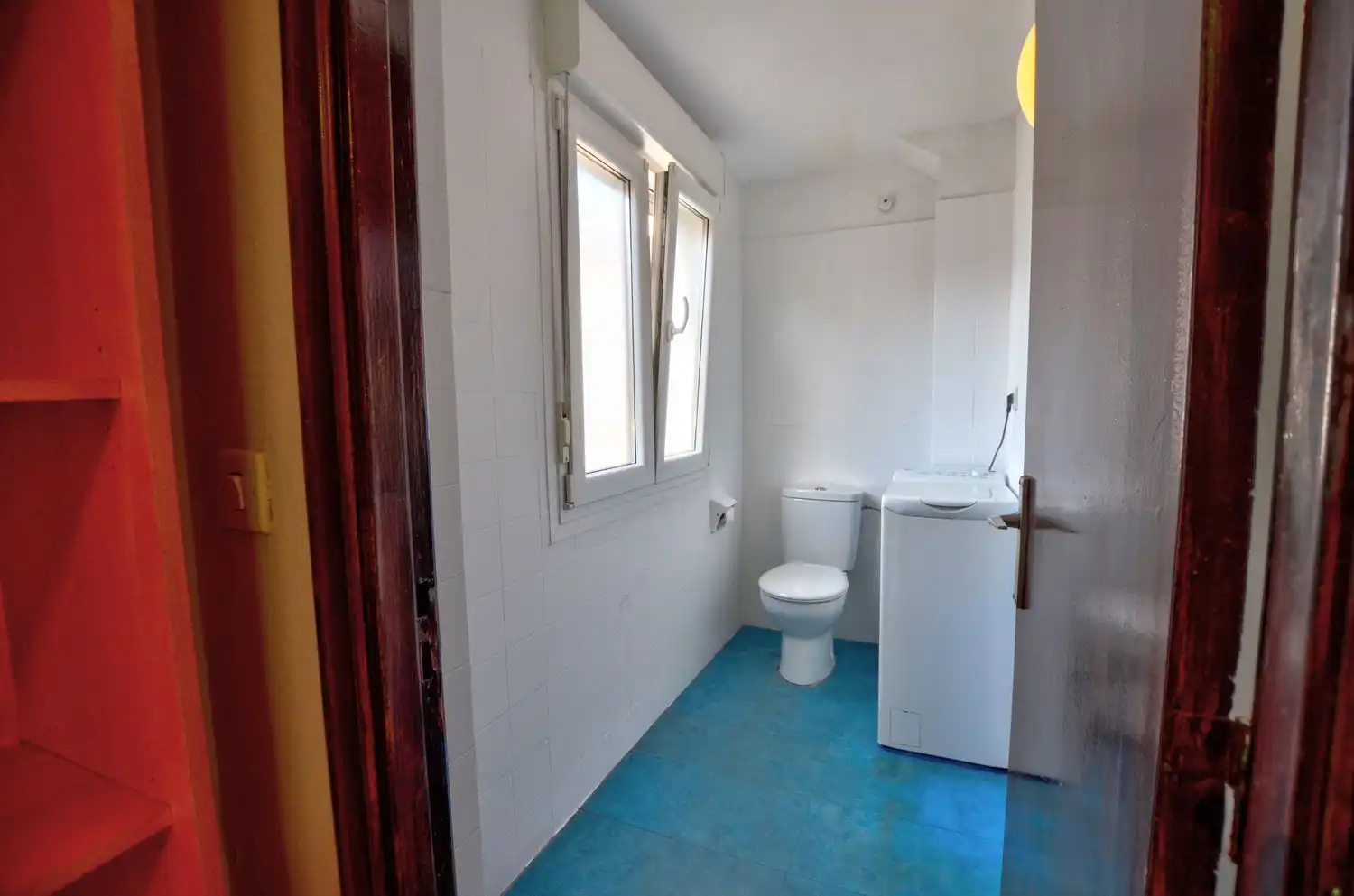 Bathroom of Flat for sale in Gijón   with Storage room and Swimming Pool