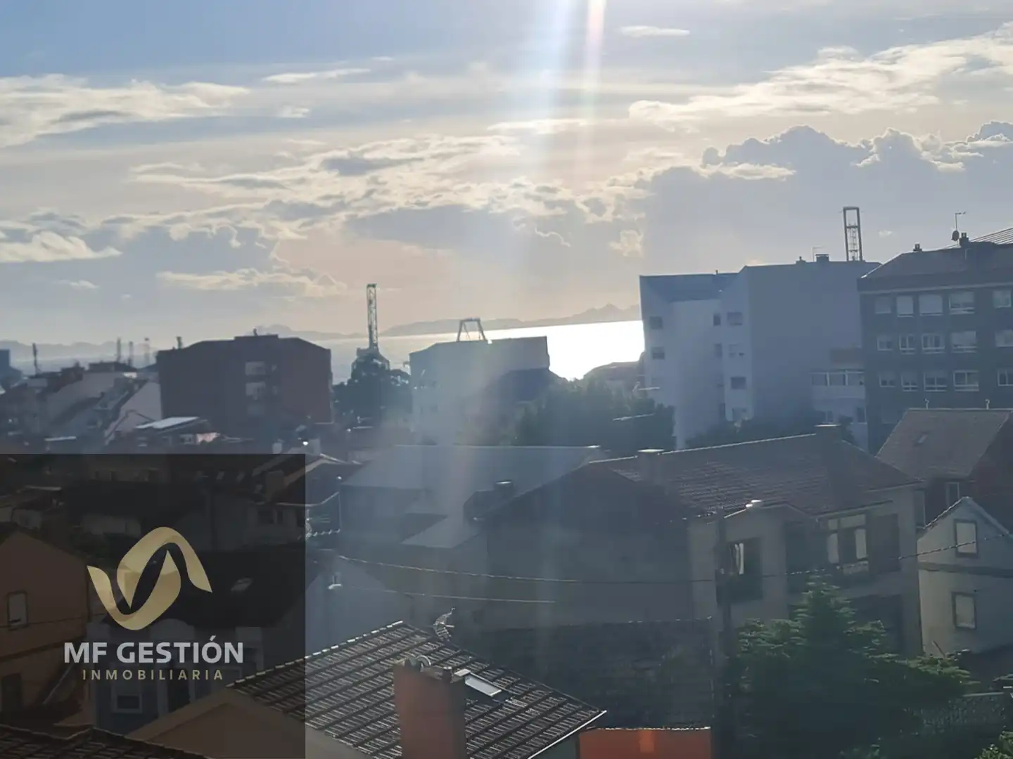 Terraza de Piso en venta en Vigo  con Parquet, Amueblado y Horno