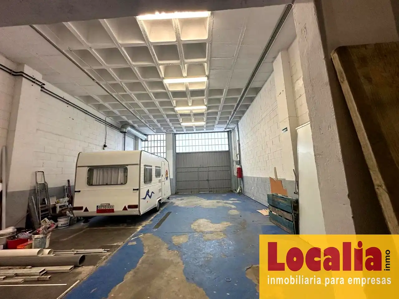 Parking de Nave industrial en venta en Santa Cruz de Bezana
