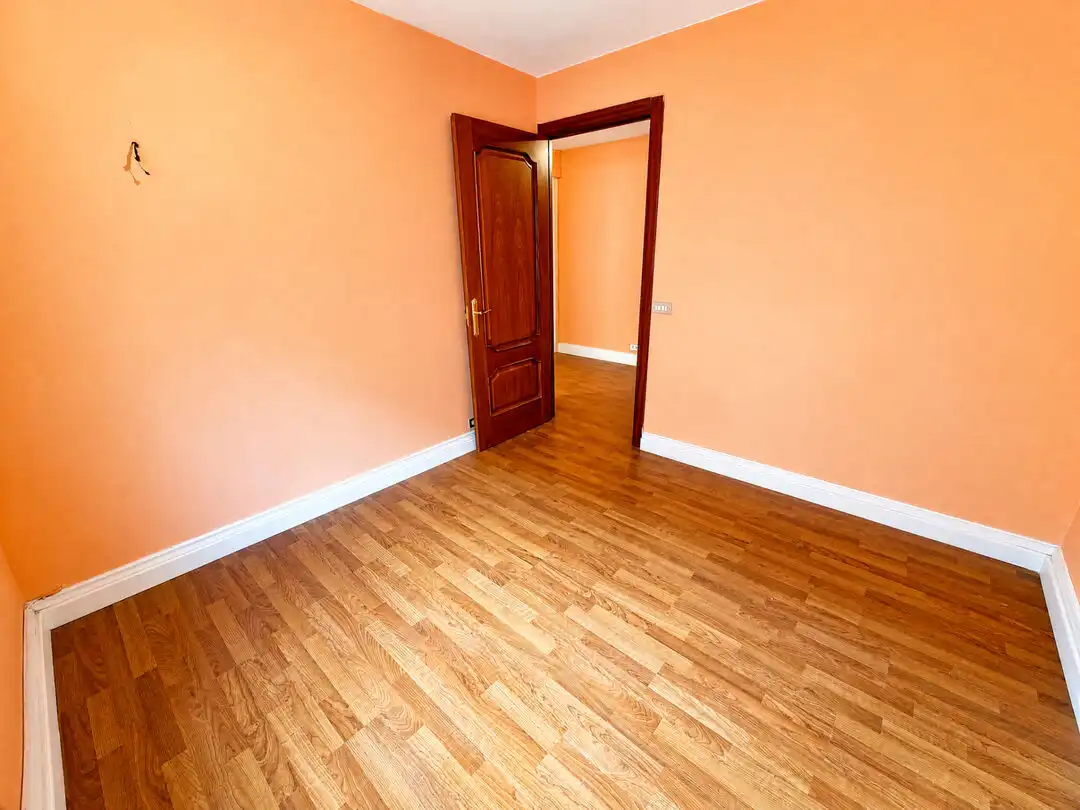 Habitación de Piso en venta en Santurtzi  con Trastero