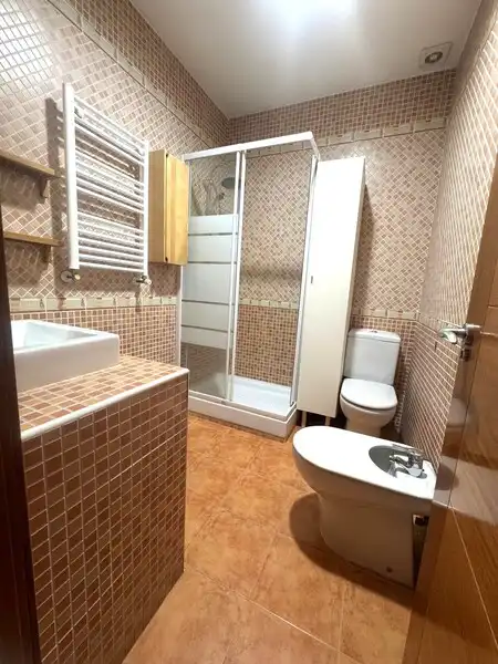 Bathroom of Flat for sale in Coslada  with Heating