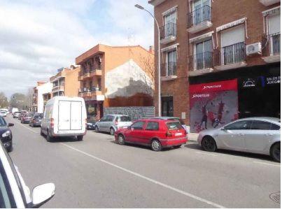 Foto 2 de Residencial en venda a Avenida de la Cañada, 24, Centro, Madrid