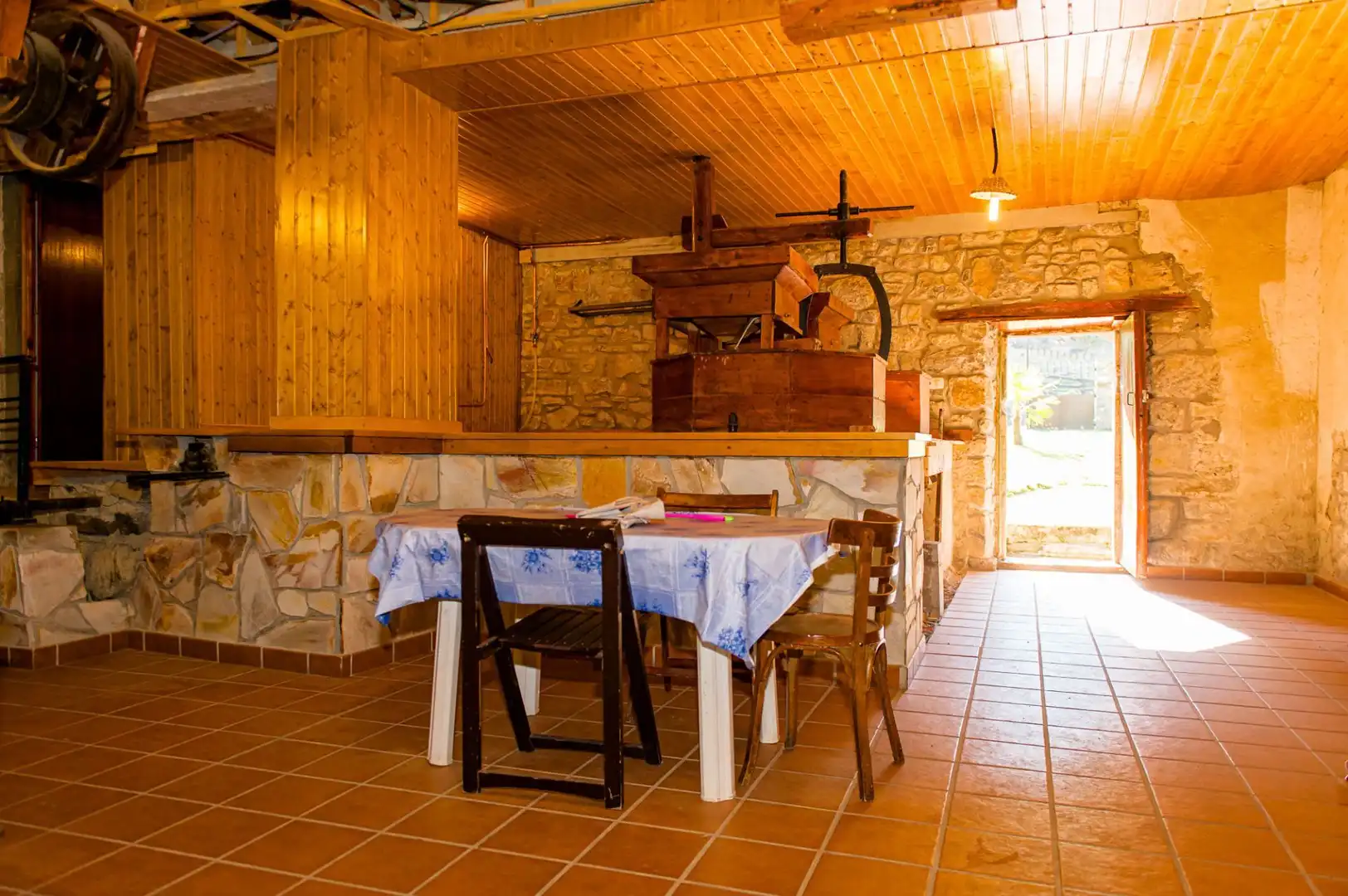 Casa o chalet en venta en Cabrillanes con Calefacción, Trastero y Amueblado