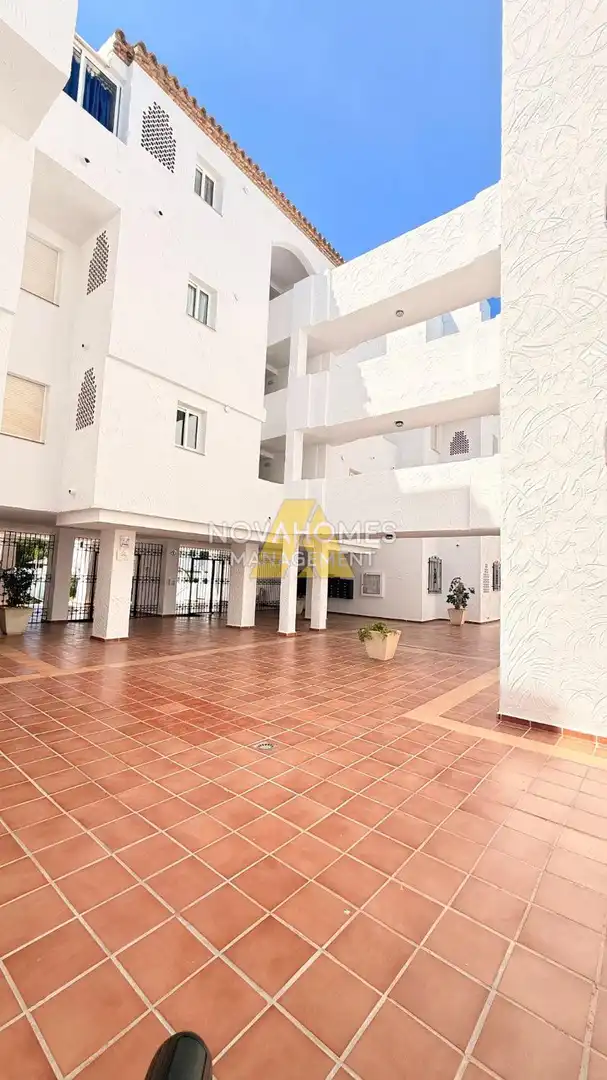 Außenansicht von Wohnungen zum Verkauf in La Manga del Mar Menor mit Klimaanlage, Heizung und Terrasse