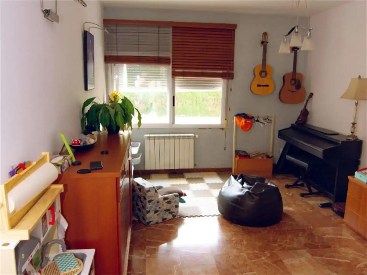 Sala d'estar de Casa adosada en venda en Pedreguer amb Aire condicionat i Balcó
