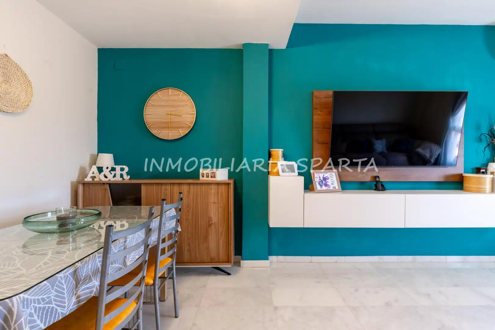Living room of Detached homes for sale in Benacazón  with Air Conditioner, Heating and Oven
