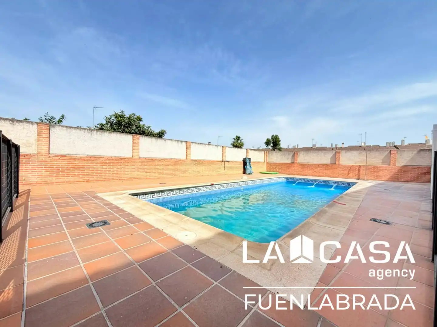 Swimming pool of Duplexes for sale in El Viso de San Juan  with Heating, Swimming Pool and Balcony