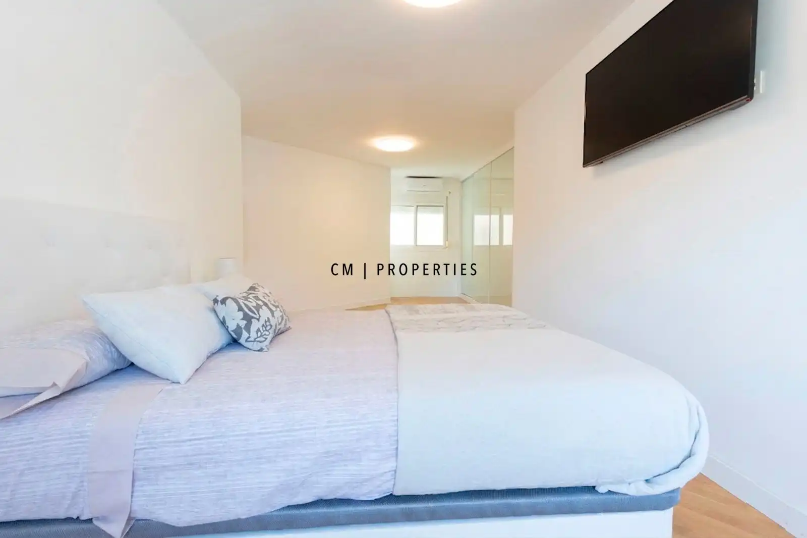 Habitación de Piso de alquiler en Valencia con Aire acondicionado, Parquet y Amueblado