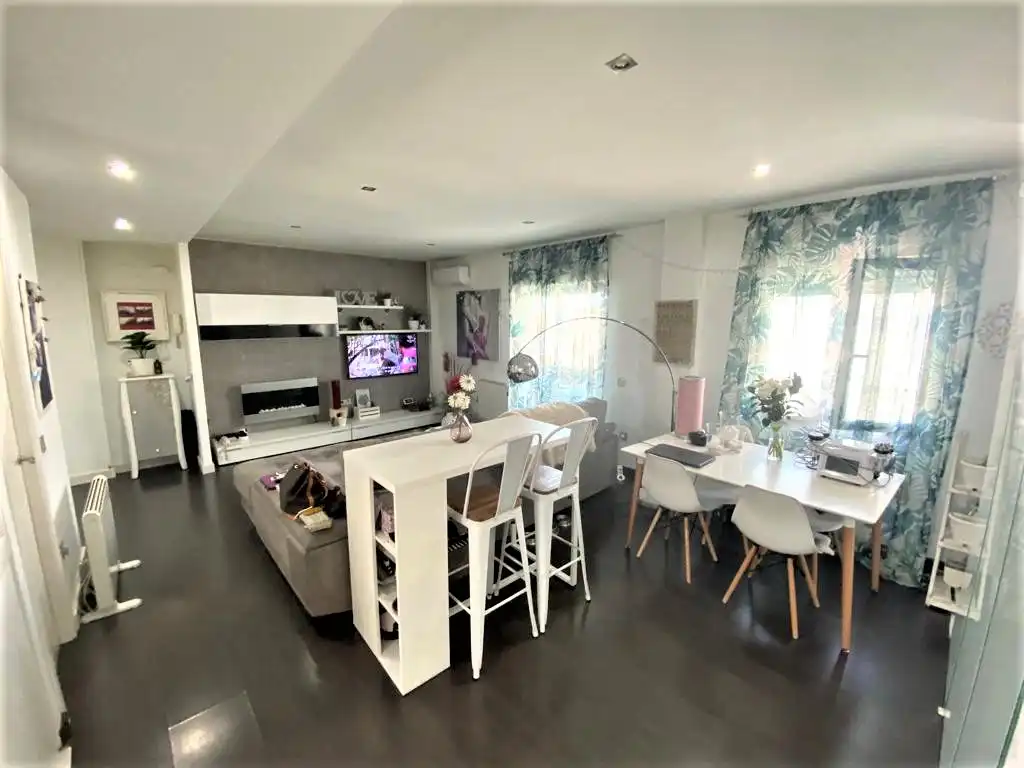 Sala d'estar de Loft de lloguer en Cáceres amb Aire condicionat, Calefacció i Moblat