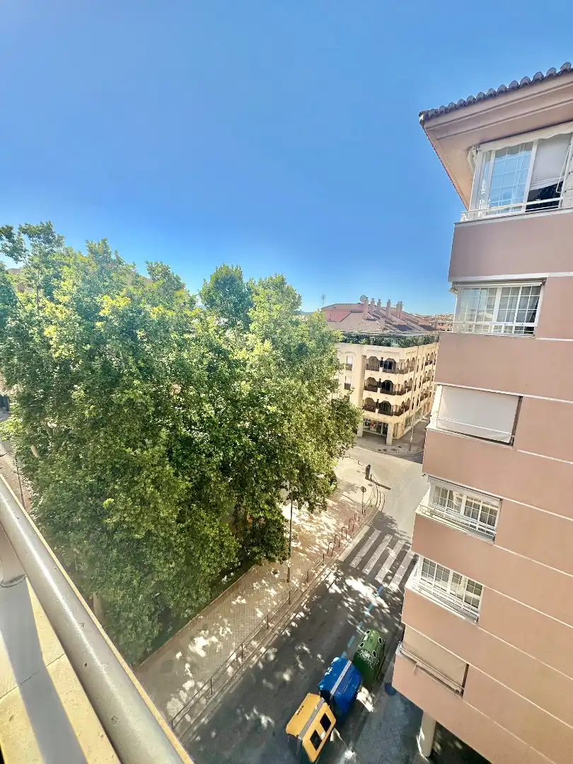 Vista exterior de Pis de lloguer en Granada amb Aire condicionat, Calefacció i Parquet