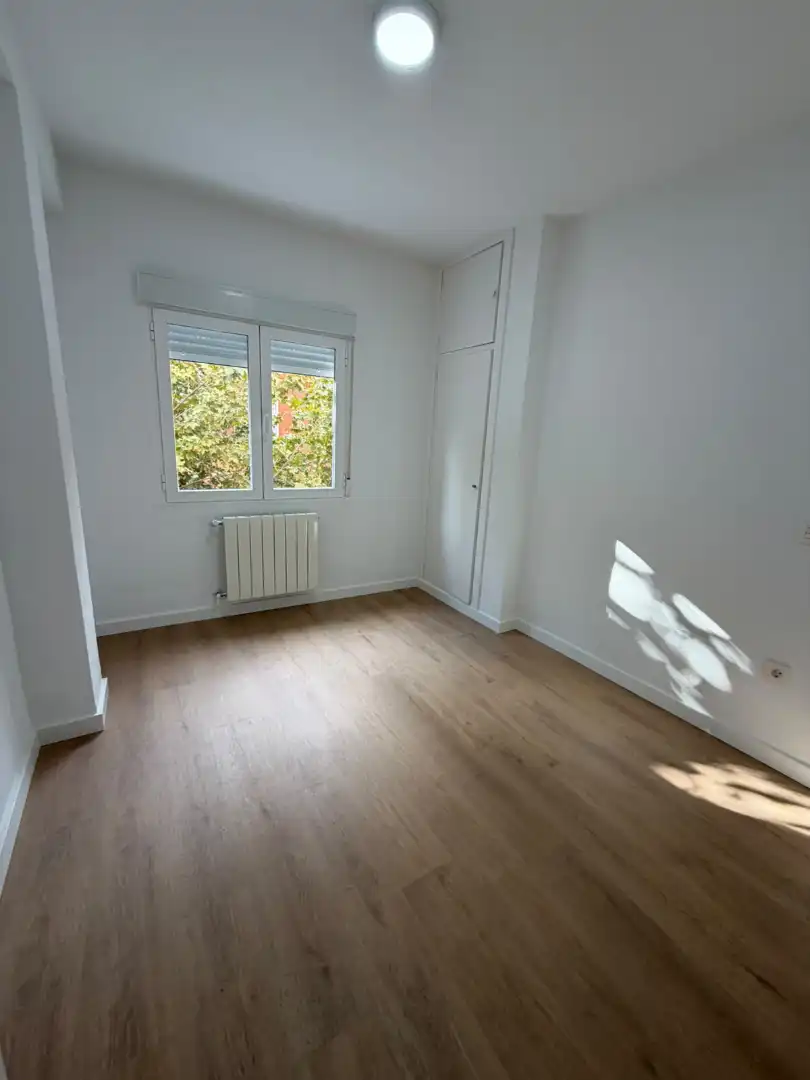 Piso con ascensor en venta en Calle de Toledo, imagen 2