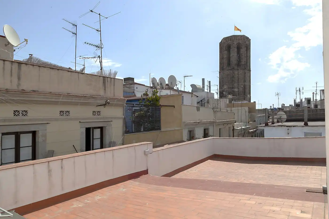 Terrasse von Wohnung zum Verkauf in Barcelona mit Klimaanlage, Terrasse und Möbliert