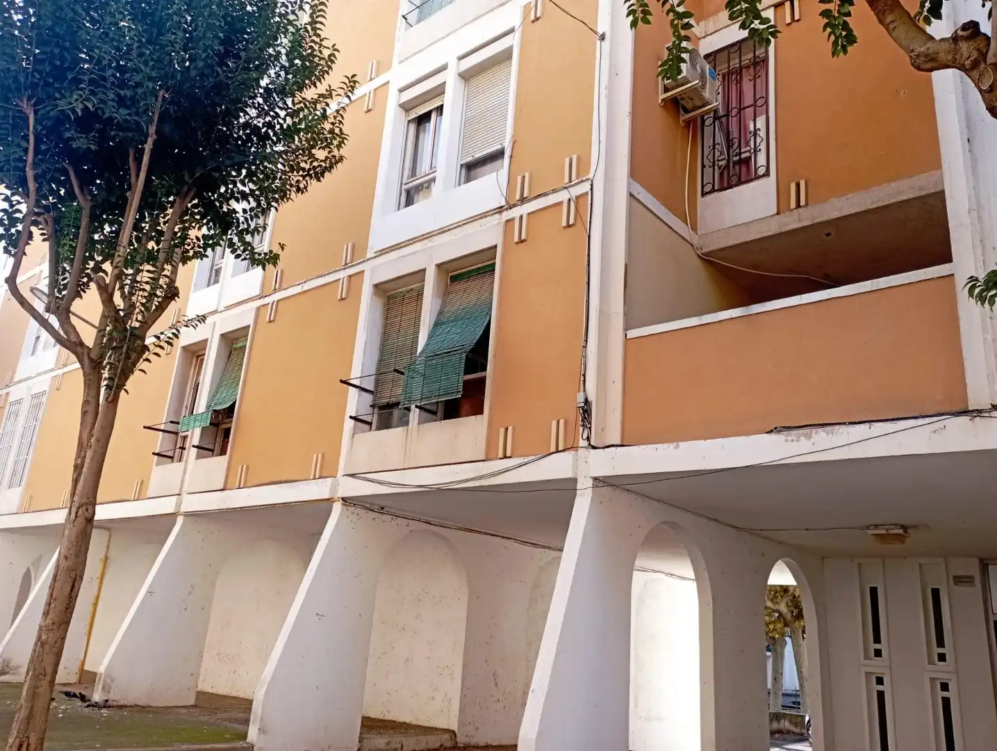 Vista exterior de Apartamento en venta en Constantí con Balcón