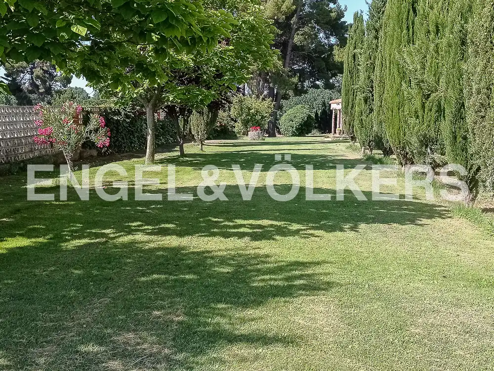 Houses for sale in Requena  with Heating, Private garden and Terrace