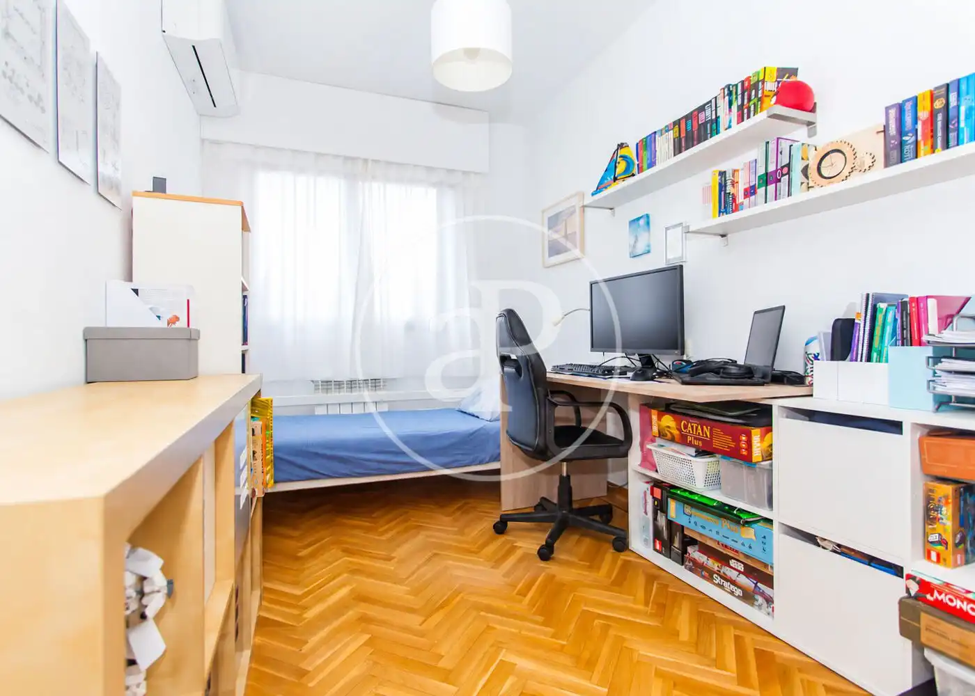 Flat for rent in Calle A. Baldasano, Colina