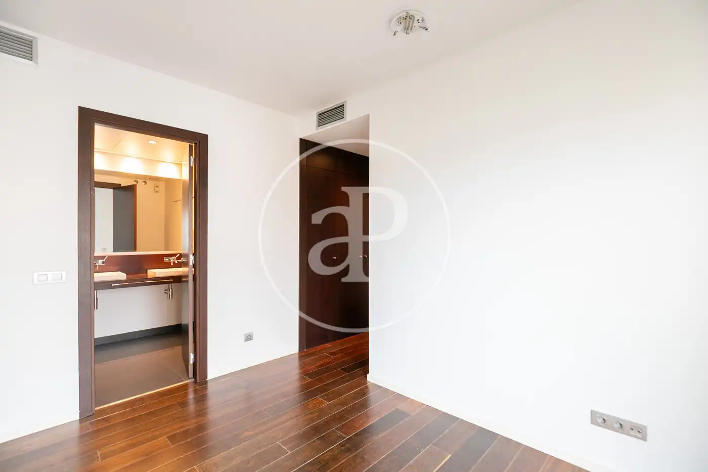 Appartamento con terrazza in vendita a Via Augusta, imagen 12