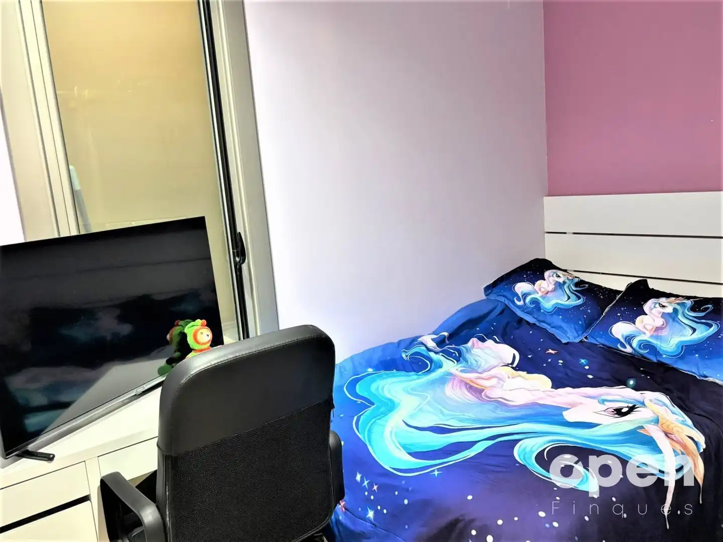 Bedroom of Flat for sale in Terrassa  with Heating and Parquet flooring