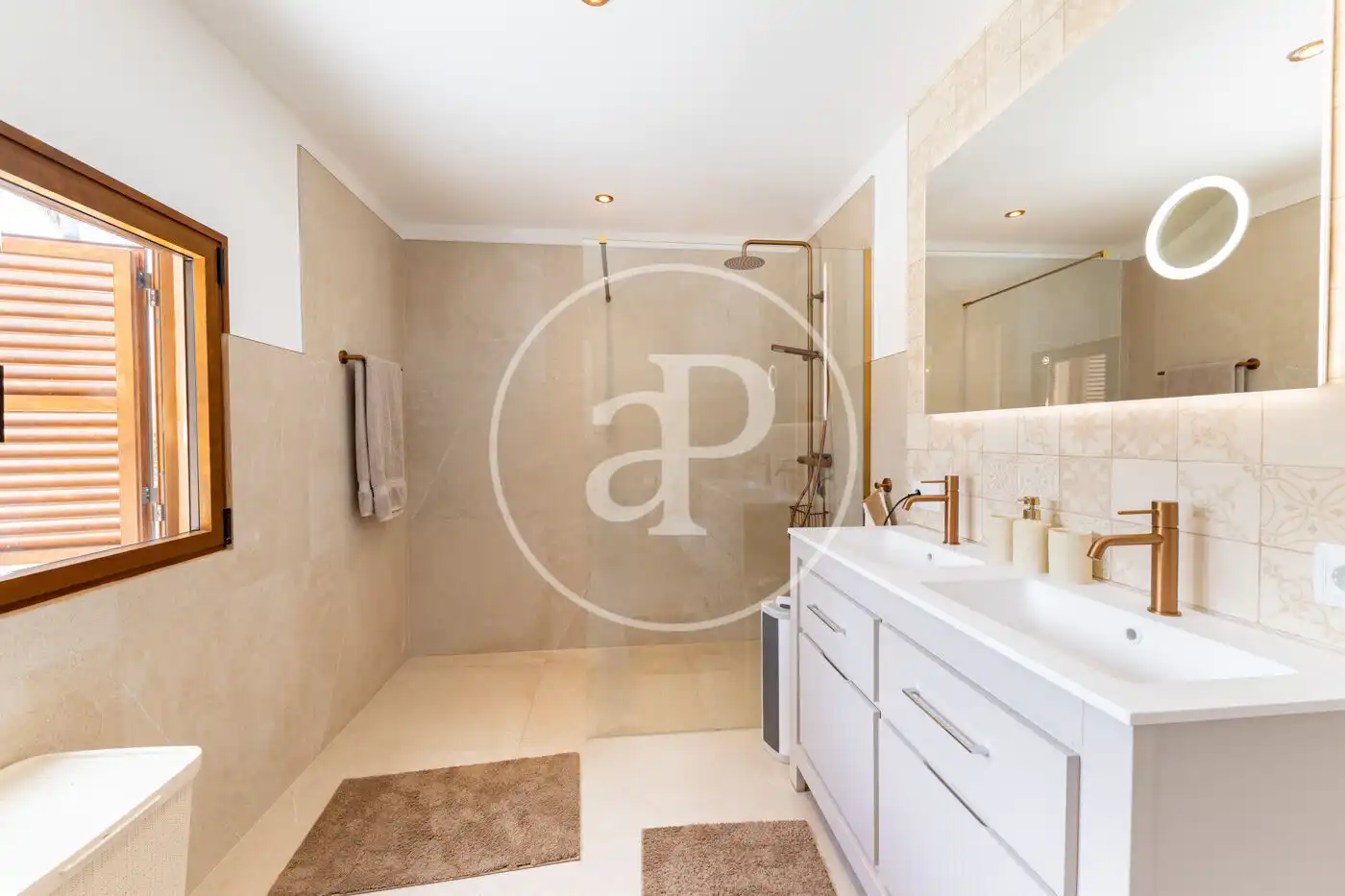 Baño de Piso en venta en Sóller con Aire acondicionado, Calefacción y Jardín privado