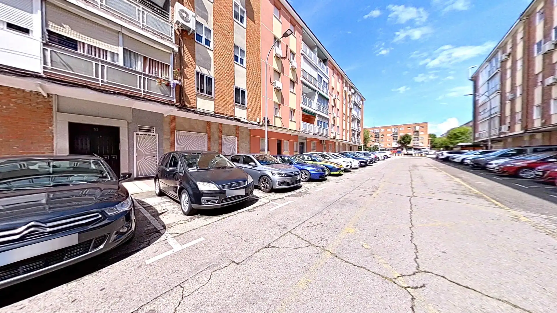 Aparcament de Apartament en venda en Parla