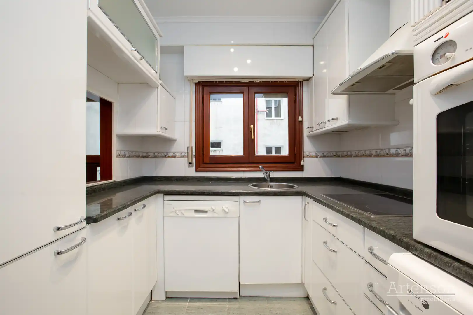 Kitchen of Flat for sale in Santurtzi   with Heating and Terrace