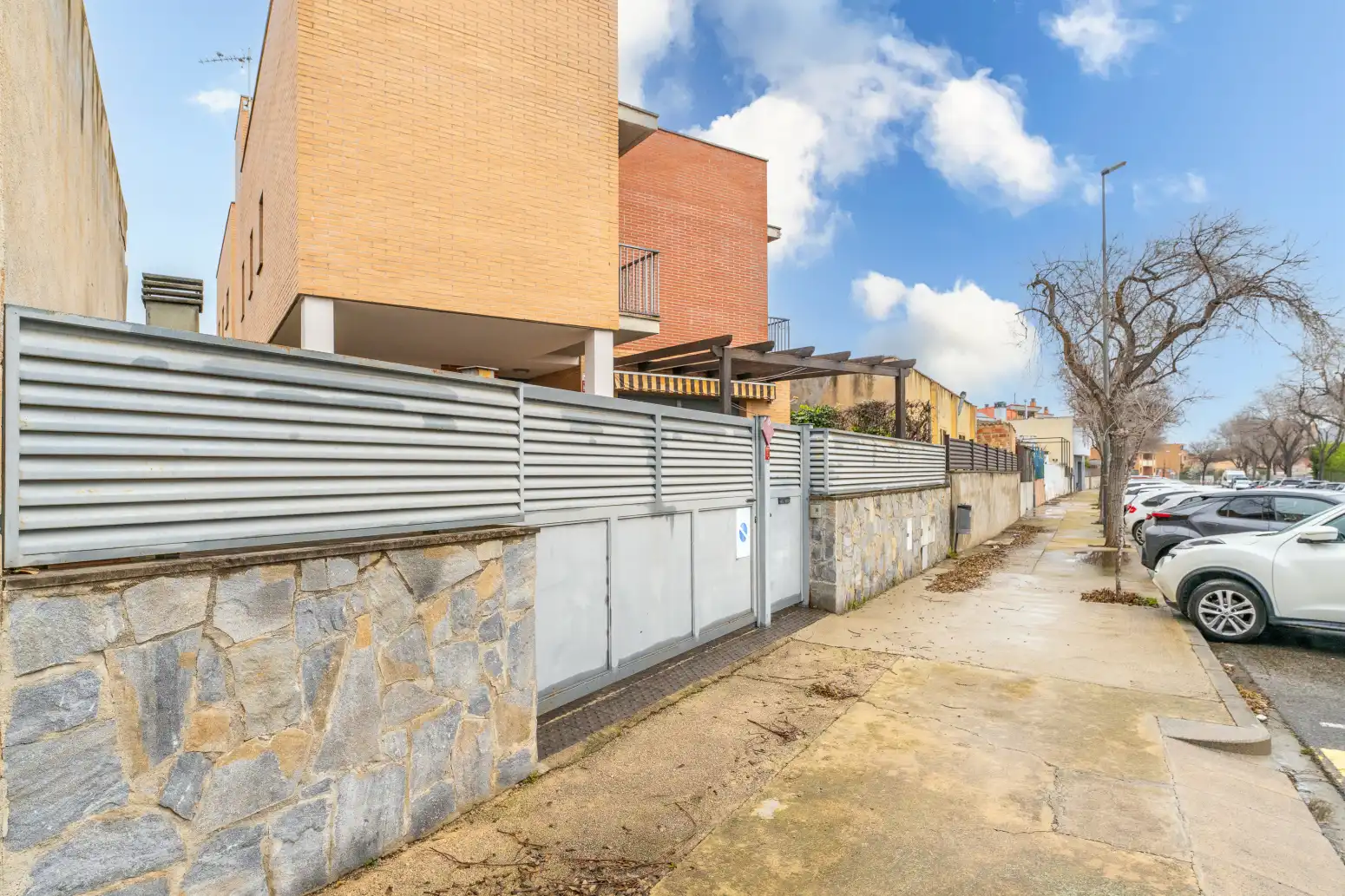 Vista exterior de Casa o xalet en venda en Reus amb Calefacció, Terrassa i Traster