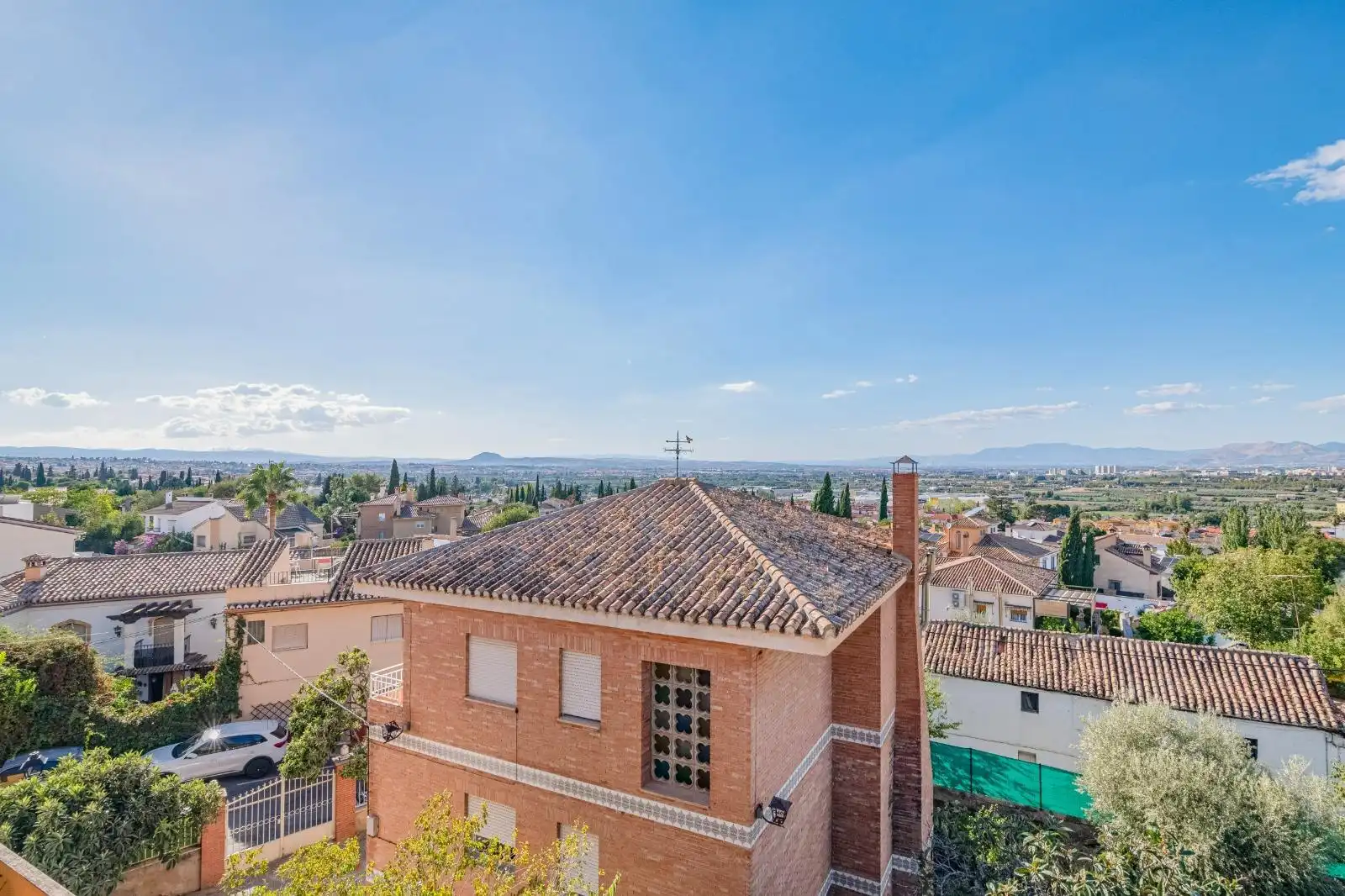 Vista exterior de Casa adosada en venda en Cájar amb Aire condicionat, Calefacció i Terrassa