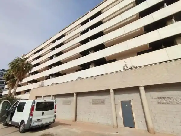 Vista exterior de Local en venda en Almería