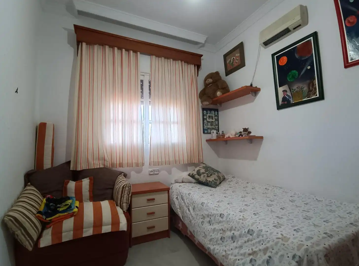 Habitación de Casa o chalet en venta en Chiclana de la Frontera con Jardín privado