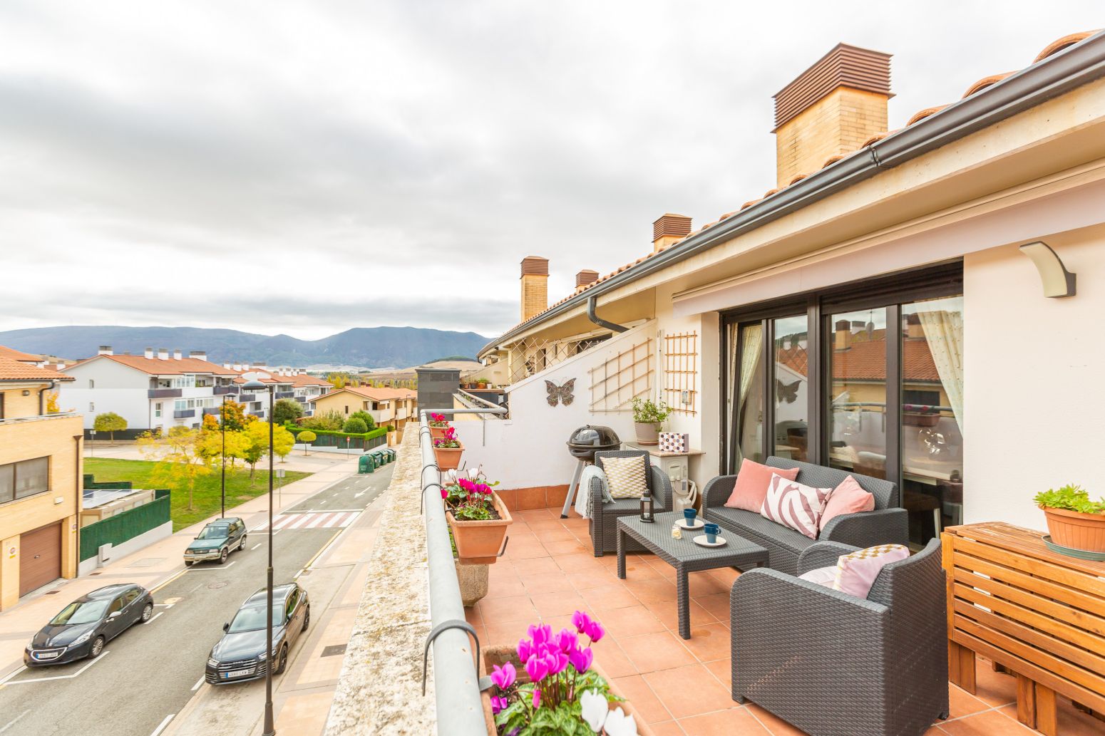 Terrace of Attic for sale in Valle de Elorz / Elortzibar  with Heating, Parquet flooring and Terrace