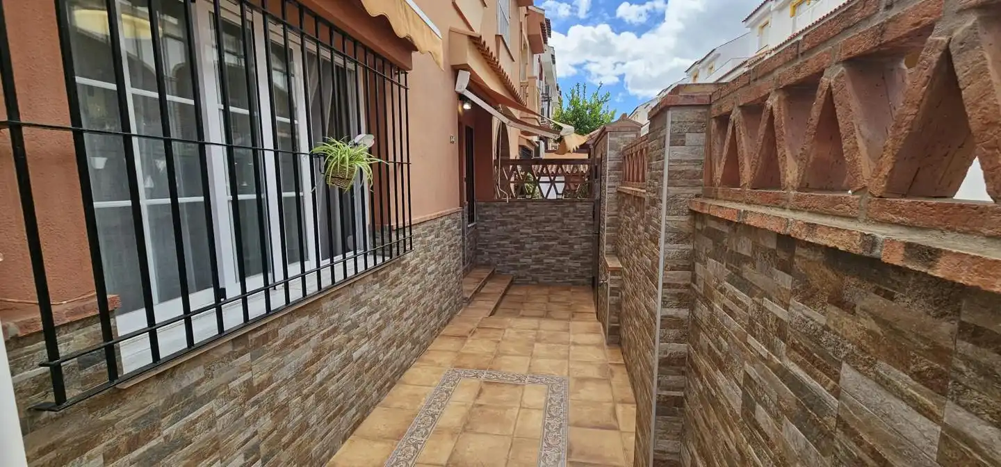 Terrassa de Casa adosada en venda en Málaga amb Aire condicionat i Terrassa