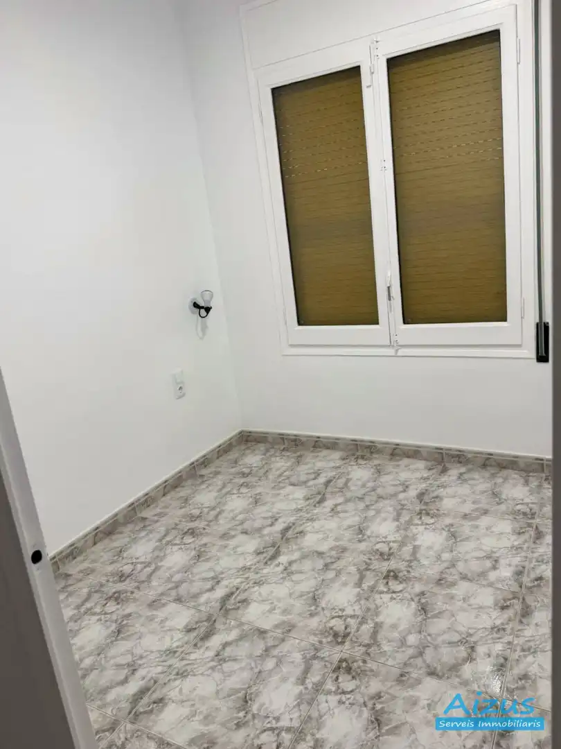 Adossat amb terrassa en venda a Torelló, imagen 11