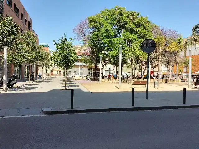 Außenansicht von Maisonette zum Verkauf in L'Hospitalet de Llobregat mit Klimaanlage, Heizung und Parkett