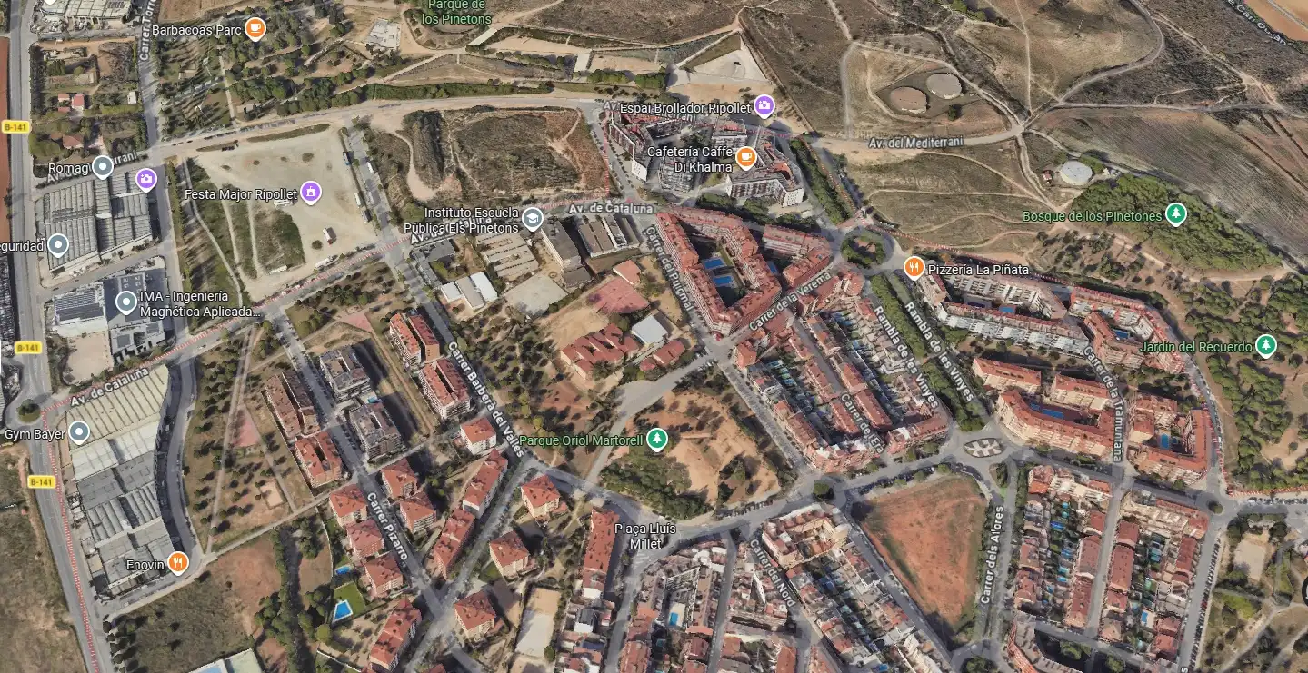Vista exterior de Piso en venta en Ripollet con Aire acondicionado, Calefacción y Parquet