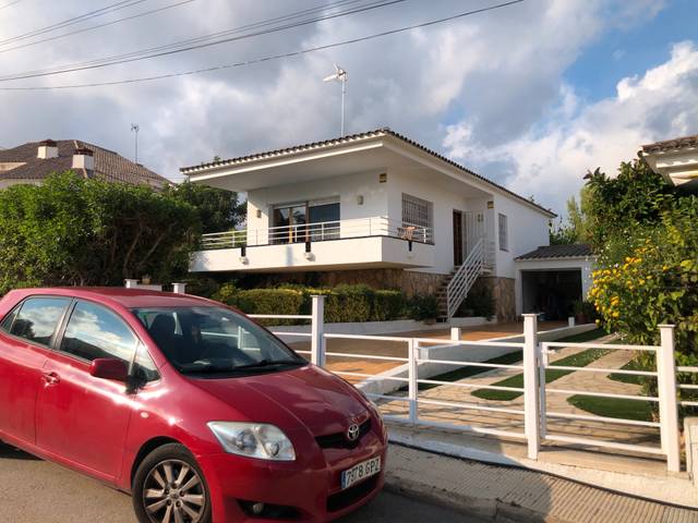 Casa-chalet en Venta en Carrer del Montsià, 14B en La Pobla de Montornès