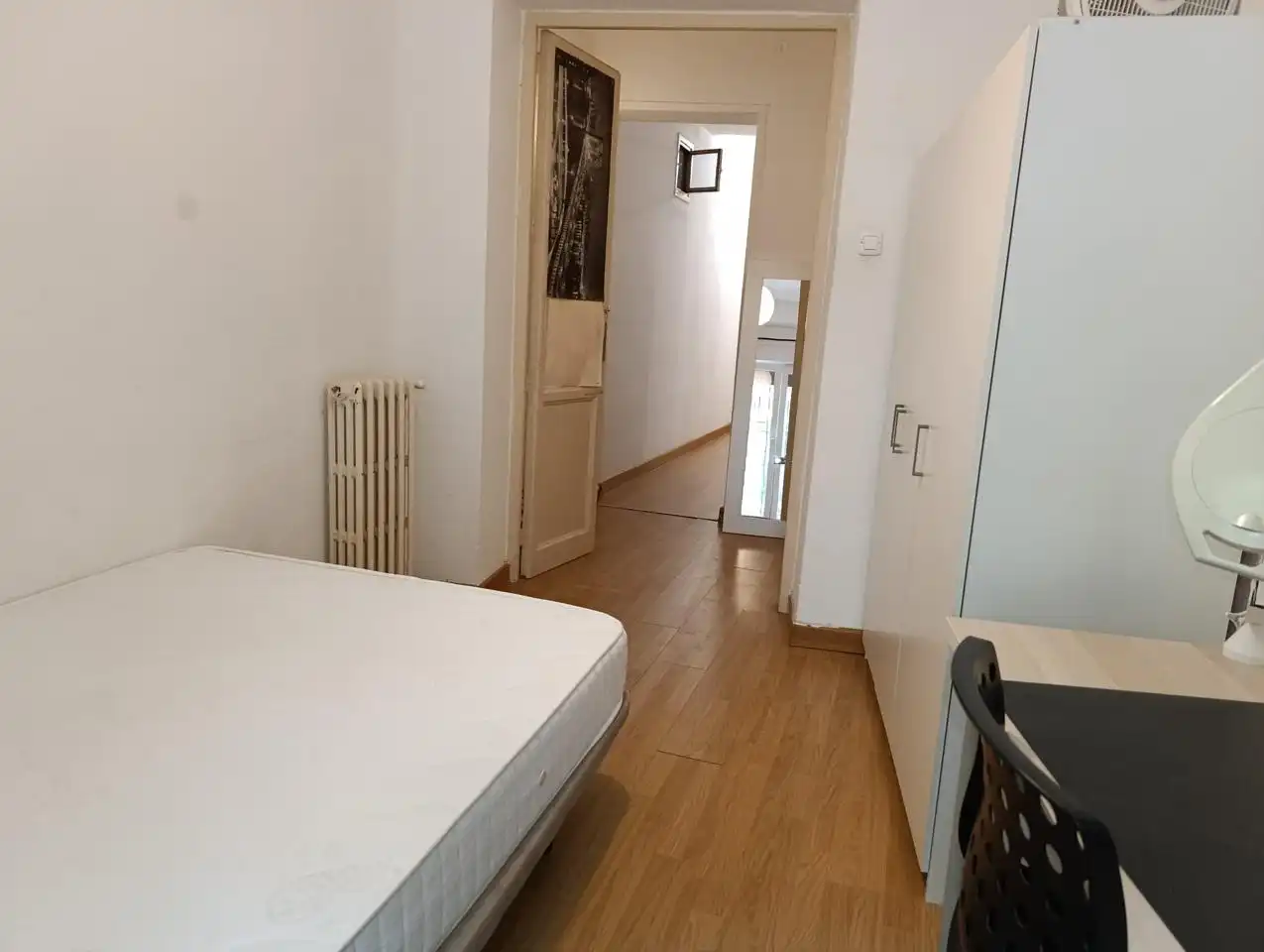 Habitación de Planta baja en venta en Madrid